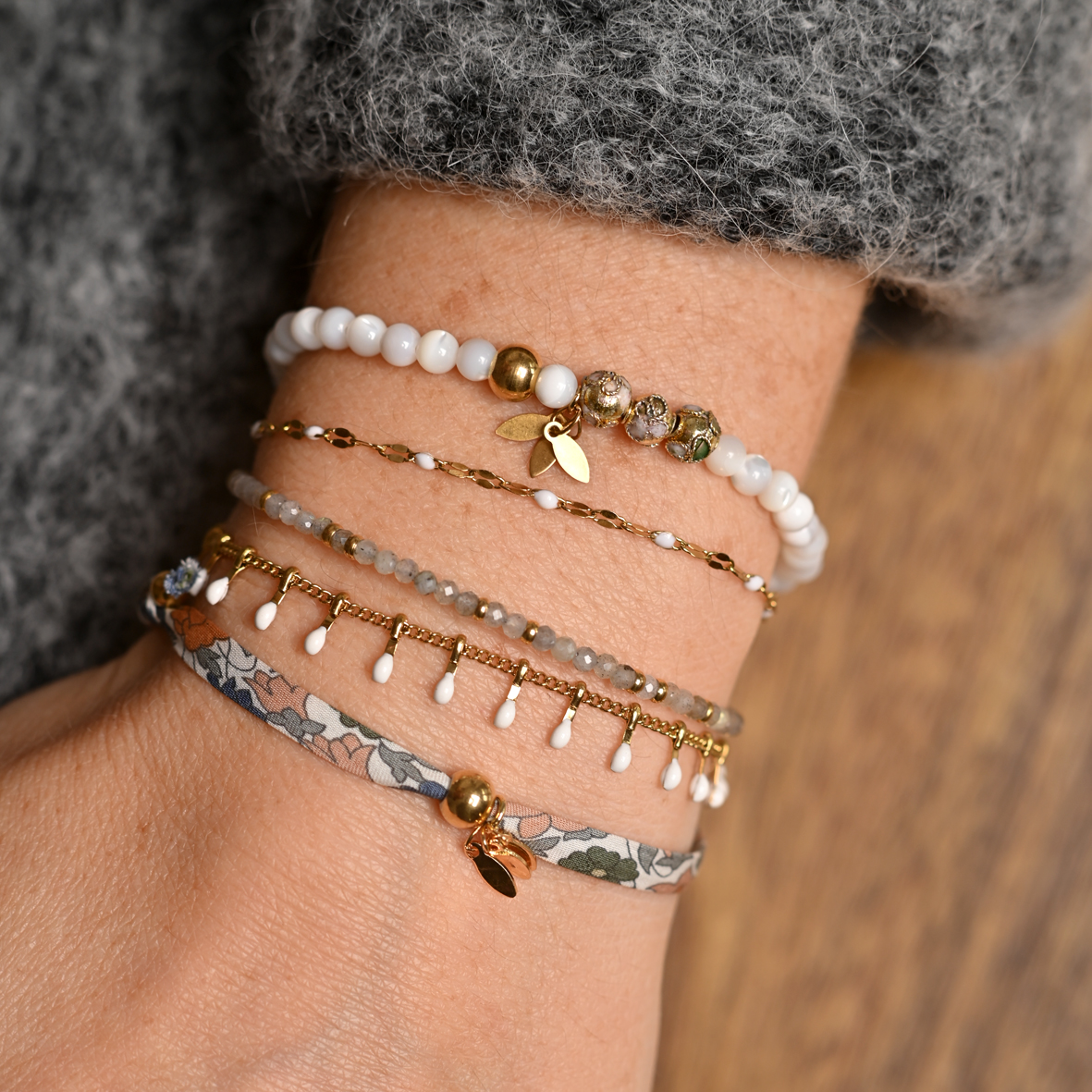 Bracelet Grey – Image 2