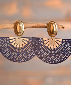 Maora – Boucles dorées estampe bleue ajourée