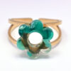 Sylka – Bague fleur verte translucide